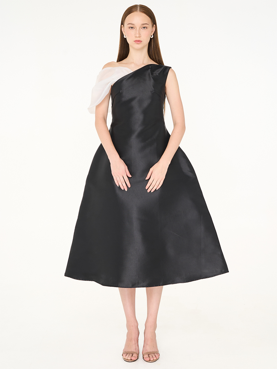 Nyx Dress Black